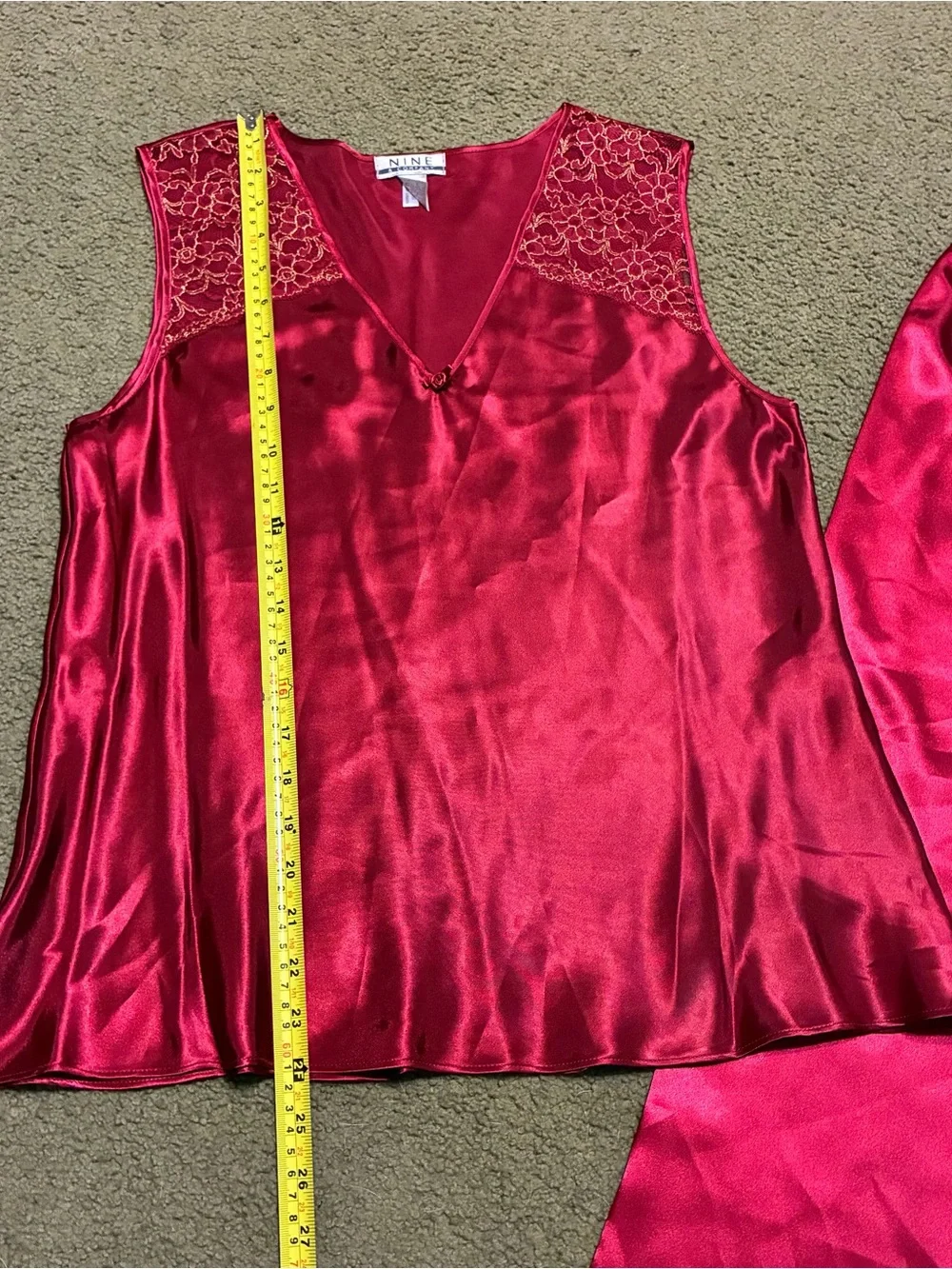 Nine & Co. Women’s Red Satin Pajama Set Top & Pants Lace Yoke Size M Pjs